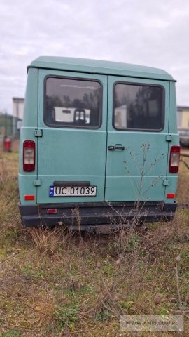 Samochód LUBLIN II 3322 2,4 